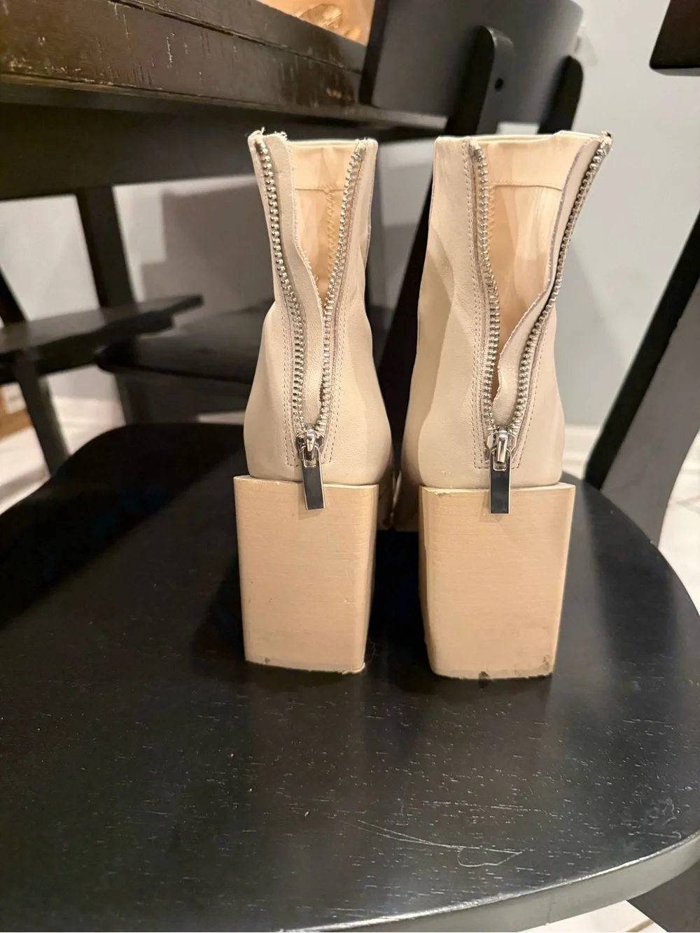 Steve Madden Women's Cream/ White ish Pointed Toe Block Heel Ankle Boots - Picture 5 of 7